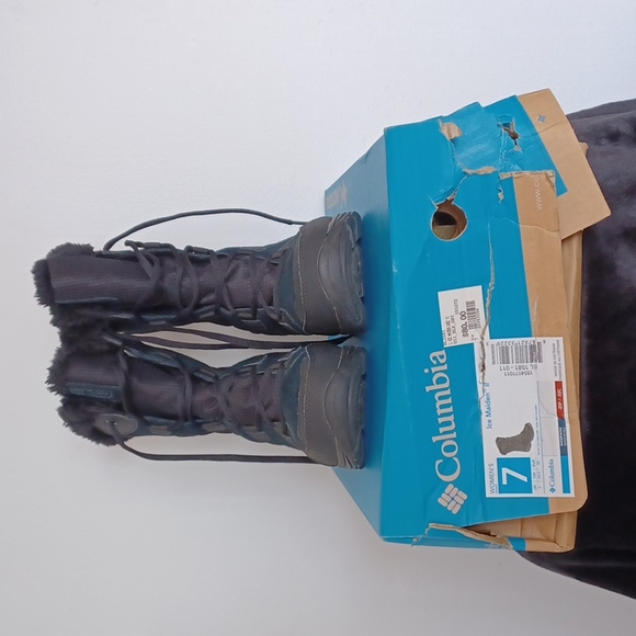 Columbia waterproof boot size7 - Picture 3 of 7